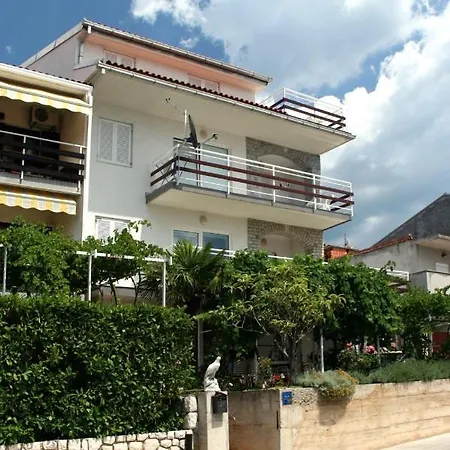 Apartment 5553e *