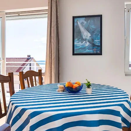 5553e Crikvenica